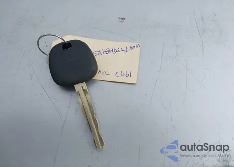 1997 Toyota 4Runner z USA, uszkodzony, nr VIN JT3GM84R5V0010612